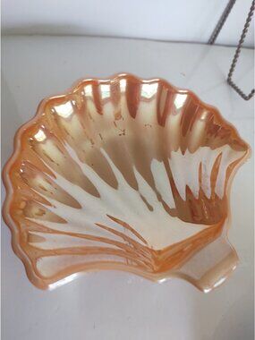 Vintage Anchor Hocking Peach Lusterware Clamshell Candy Dish 7" x 6 1/2"